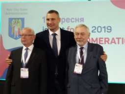 Prezydent Jacek Majchrowski na Kijowskim Forum Inwestycyjnym