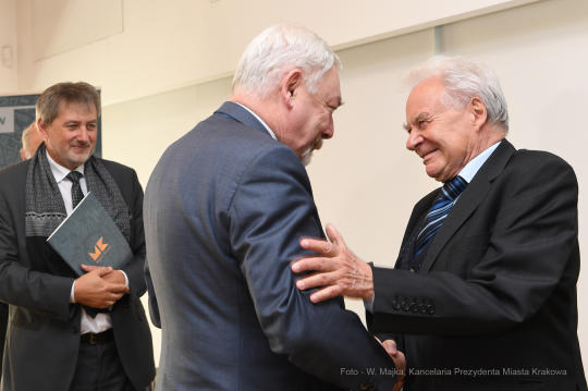 dsc_6683 — kopia03.jpg-Uroczystość wręczenia medali św. Krzysztofa