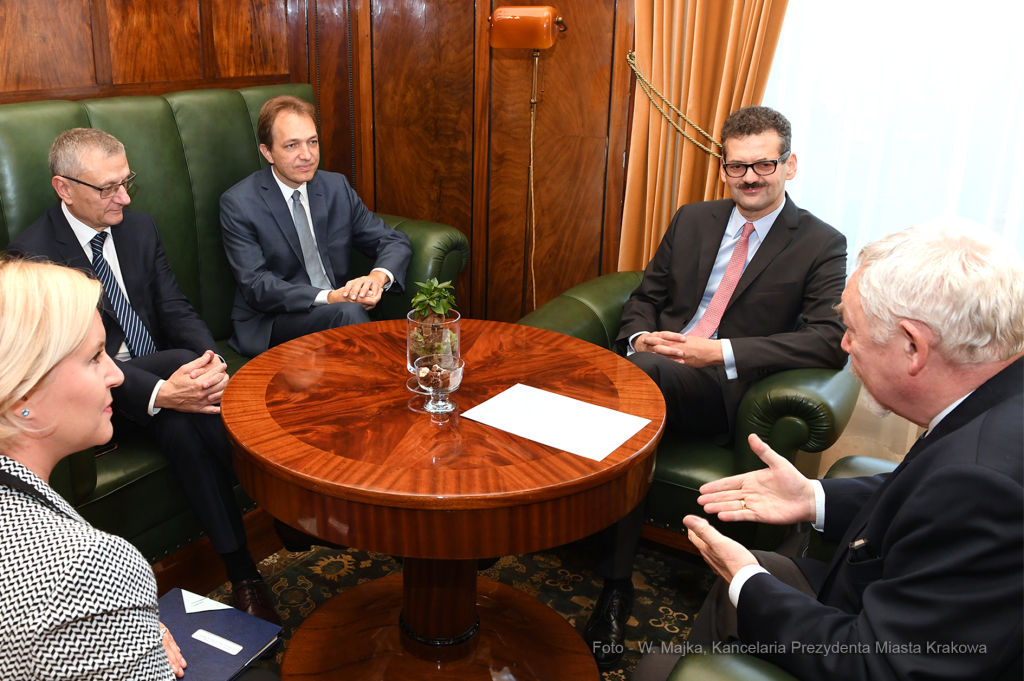 dsc_8390 — kopia02.jpg-ambasador Austrii i konsulowie  Autor: W. Majka