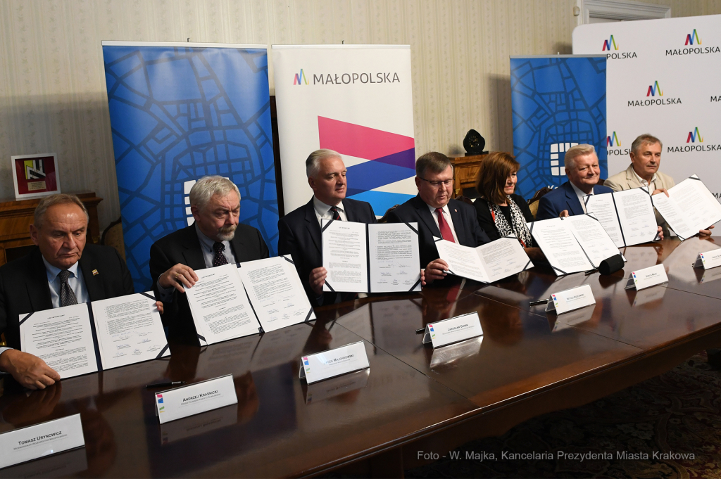 dsc_8975 — kopia03.jpg-konferencja prasowa olimpiada 2023  Autor: W. Majka