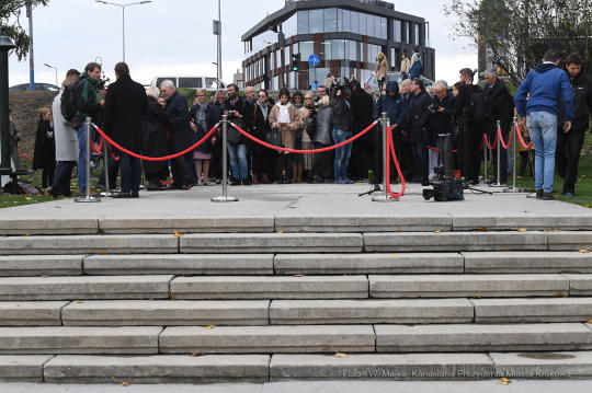 dsc_9215 — kopia13.jpg-Uroczyste otwarcie Schodów Czesława Miłosza,