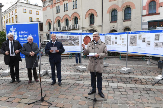 dsc_0049 — kopia05.jpg-„650 lat herbu miasta Krakowa”,