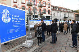 dsc_0156 — kopia14.jpg-„650 lat herbu miasta Krakowa”,