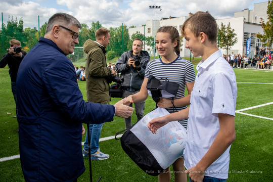 bs_191010_7905.jpg-Boisko, SP162, Kozioł