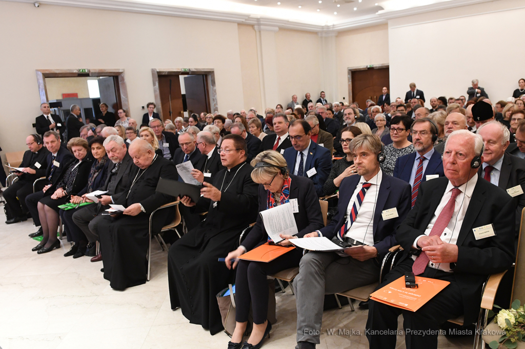 dsc_0322 — kopia02.jpg-konfererncja  Autor: W. Majka