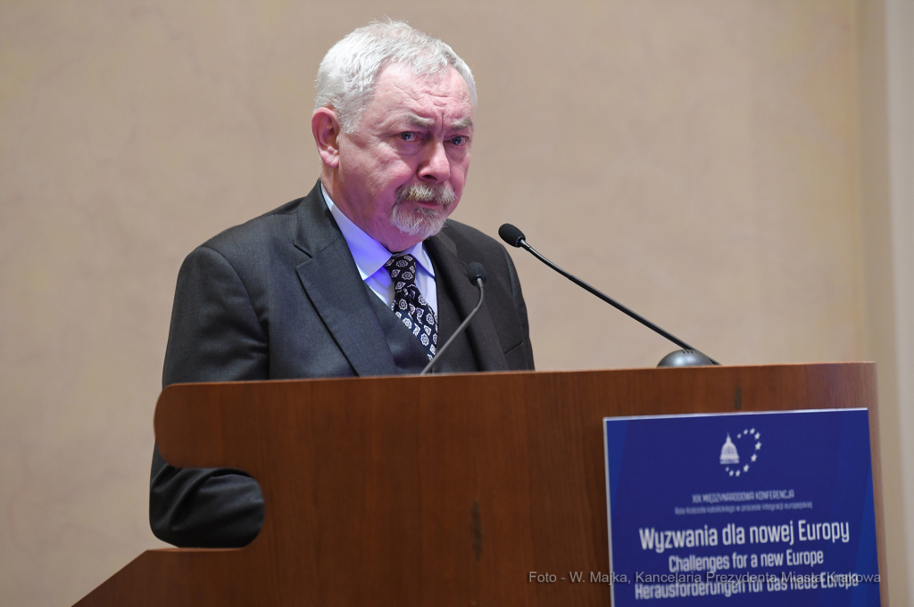 dsc_0374 — kopia07.jpg-konfererncja  Autor: W. Majka