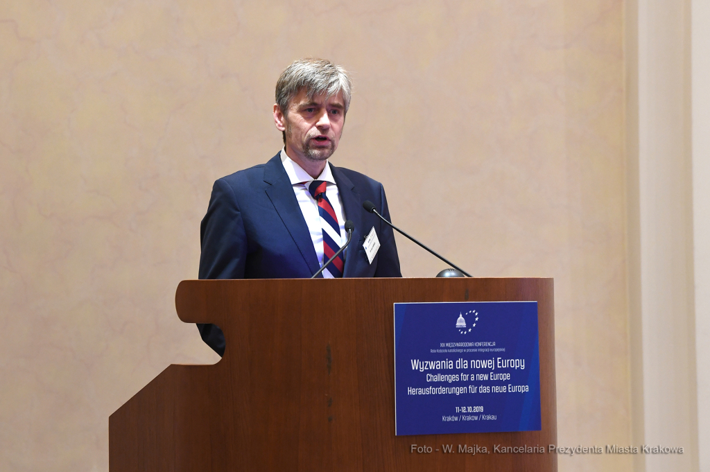 dsc_0392 — kopia08.jpg-konfererncja  Autor: W. Majka