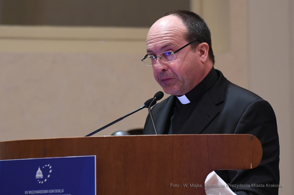 dsc_0422 — kopia12.jpg-konfererncja  Autor: W. Majka