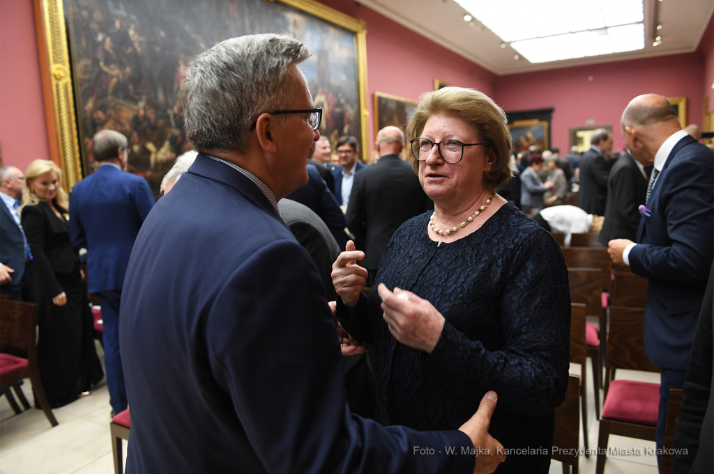 dsc_094616.jpg-nagroda IN VERITATE dla Hanny Suchockiej  Autor: W. Majka