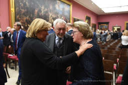 dsc_095617.jpg-nagroda IN VERITATE dla Hanny Suchockiej