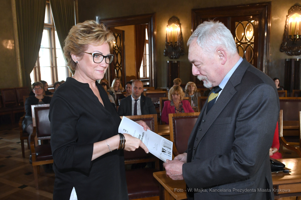 dsc_151315.jpg-nagrody dla nauczycieli  Autor: W. Majka