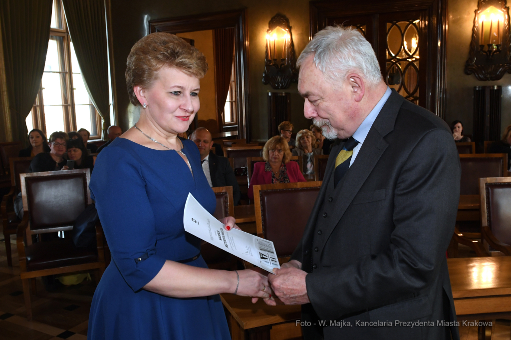 dsc_152621.jpg-nagrody dla nauczycieli  Autor: W. Majka