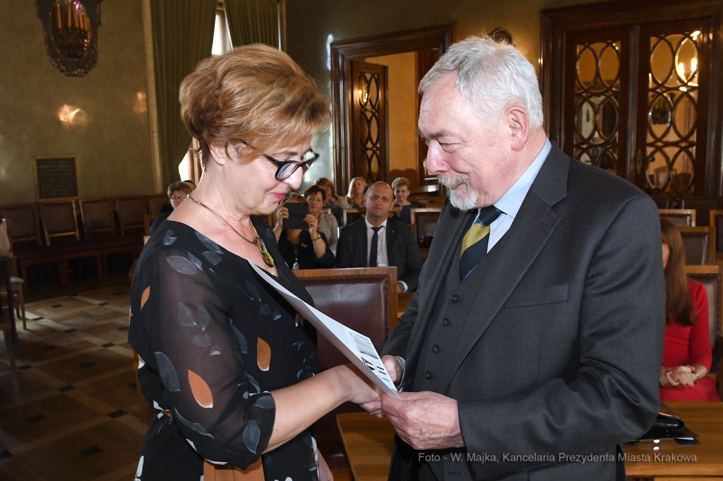 dsc_154227.jpg-nagrody dla nauczycieli  Autor: W. Majka