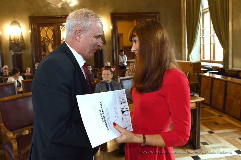 dsc_225056.jpg-nagrody dla nauczycieli  Autor: W. Majka