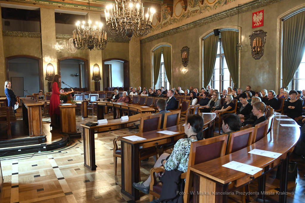 dsc_225657.jpg-nagrody dla nauczycieli  Autor: W. Majka