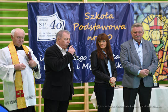 dsc_271206.jpg-sali gimnastycznej