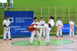 dsc_284116.jpg-sali gimnastycznej