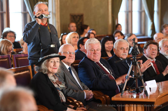 dsc_3323 — kopia03.jpg-sympozjum Z pastorałem przez kontynenty"