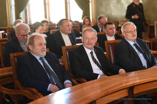 dsc_3343 — kopia04.jpg-sympozjum Z pastorałem przez kontynenty"