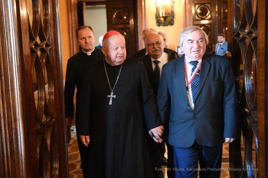 dsc_3477 — kopia23.jpg-sympozjum Z pastorałem przez kontynenty"