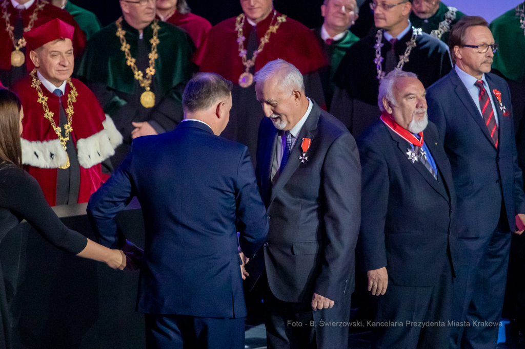 bs-października 19, 2019-img_1549.jpg-Senat AGH,Duda,Majchrowski,Gowin,ICE  Autor: B. Świerzowski