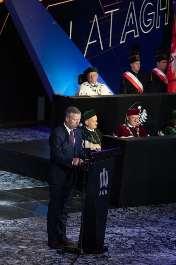 bs-października 19, 2019-img_1672.jpg-Senat AGH,Duda,Majchrowski,Gowin,ICE  Autor: B. Świerzowski