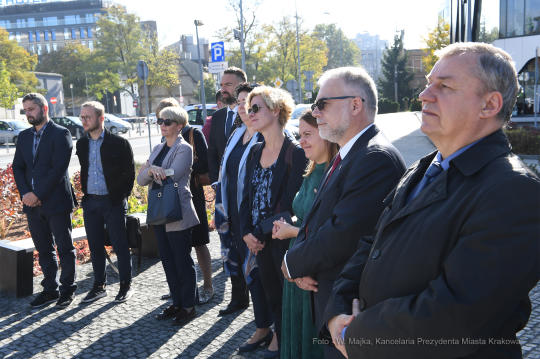 dsc_3798 — kopia07.jpg-Posadzenie drzewa