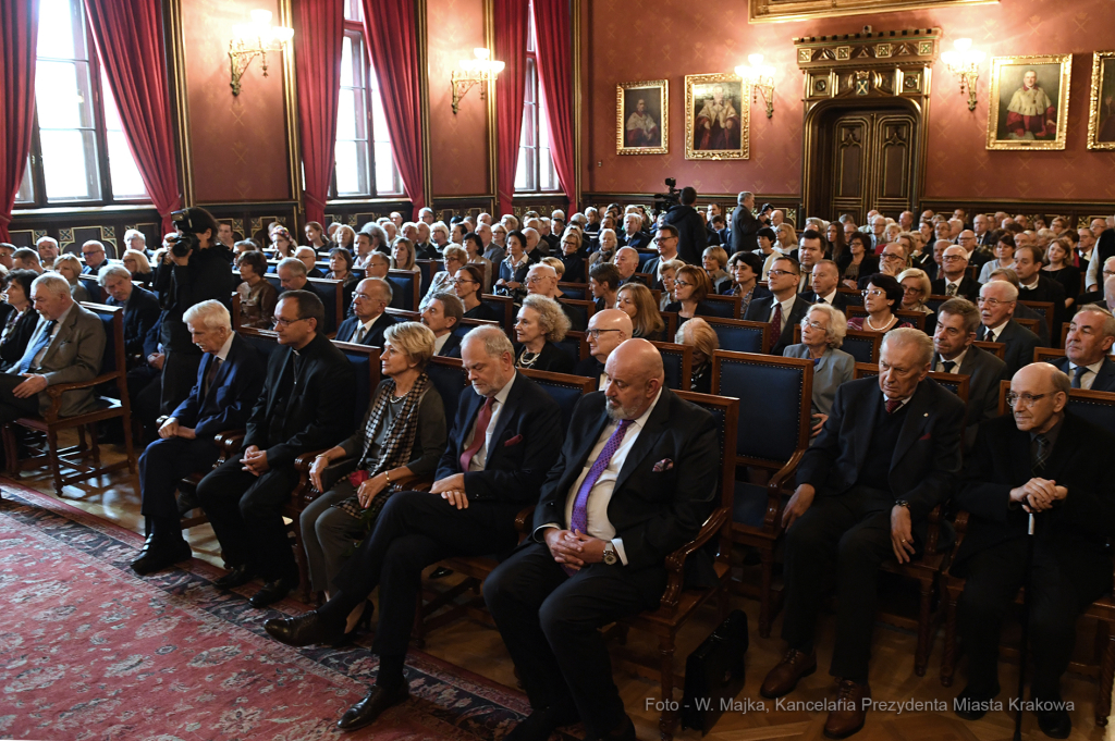 dsc_4396 — kopia05.jpg-nadania tytułu profesora honorowe  Autor: W. Majka