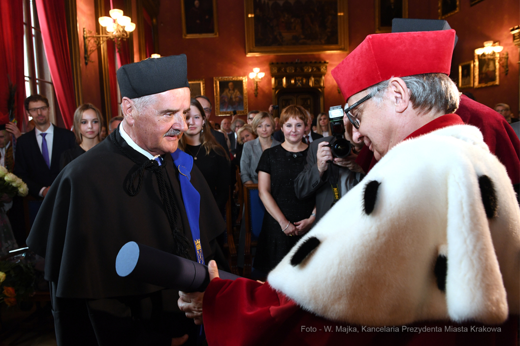 dsc_4440 — kopia15.jpg-nadania tytułu profesora honorowe  Autor: W. Majka