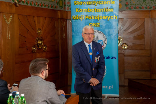 bs_191026_3408.jpg-Stowarzyszenie,ONZ,Majchrowski