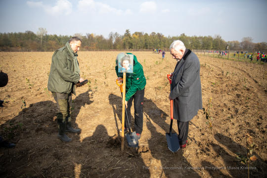 bs_191029_3794.jpg-Tokarczuk,Nobel,Las,Majchrowski