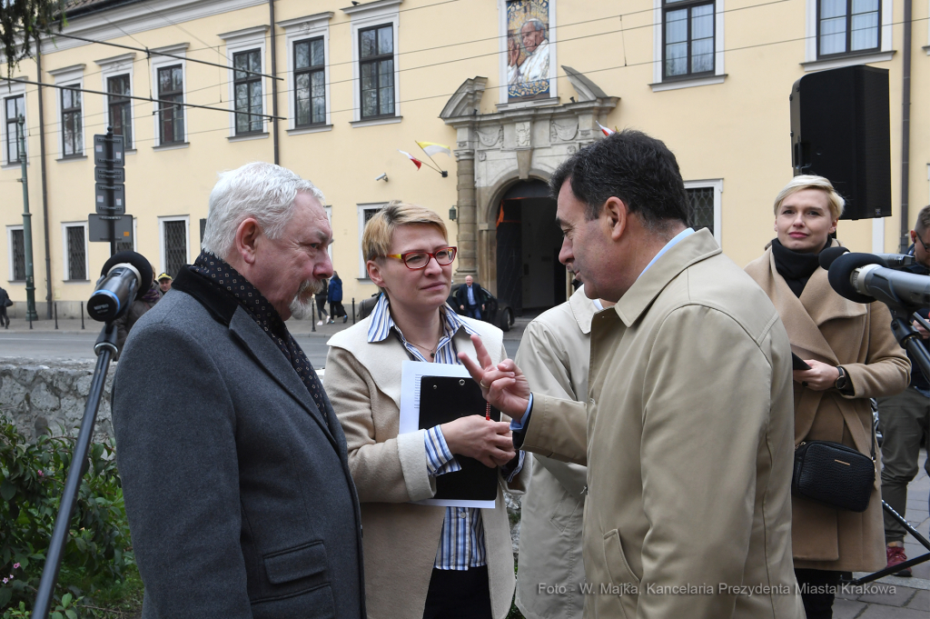 dsc_596428.jpg-Odsłonięcie obelisku – symbolu Drogi św. Jakuba  Autor: W. Majka