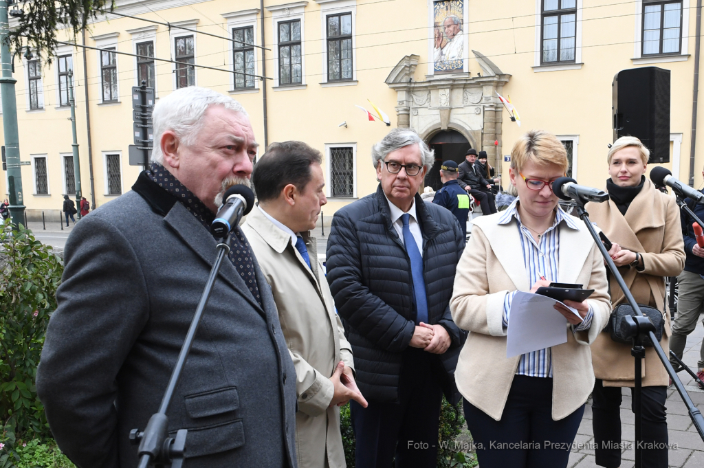 dsc_597929.jpg-Odsłonięcie obelisku – symbolu Drogi św. Jakuba  Autor: W. Majka