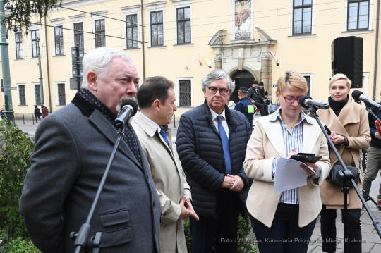 dsc_597929.jpg-Odsłonięcie obelisku – symbolu Drogi św. Jakuba