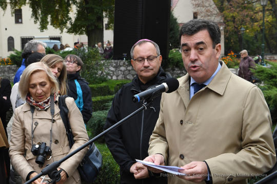 dsc_602233.jpg-Odsłonięcie obelisku – symbolu Drogi św. Jakuba