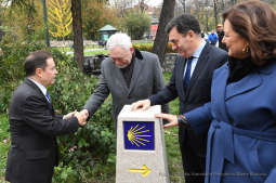 dsc_608435.jpg-Odsłonięcie obelisku – symbolu Drogi św. Jakuba