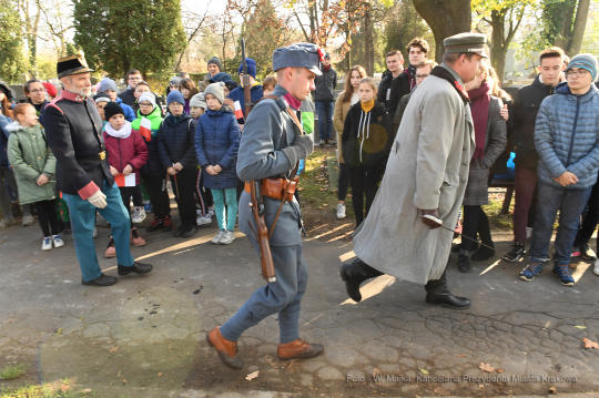 dsc_618119.jpg-Stawarz - grób