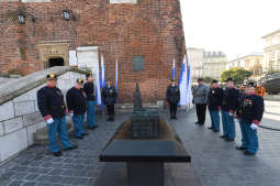 dsc_707602.jpg-władzy zaborczej - złożenie kwiatów