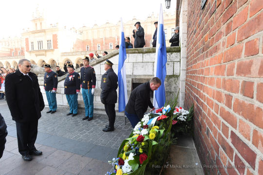 dsc_713108.jpg-władzy zaborczej - złożenie kwiatów