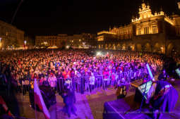 bs_191111_6719.jpg-Lekcja Śpiewania,Rynek,11 Listopada