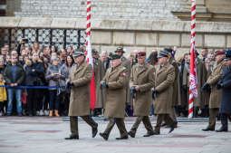 bs-listopada 16, 2019-jg_191116_oto_1909.jpg-Sztandar, Duda, Majchrowski , Wawel