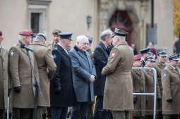 bs-listopada 16, 2019-jg_191116_oto_1939.jpg-Sztandar, Duda, Majchrowski , Wawel