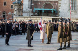 bs-listopada 16, 2019-jg_191116_oto_5845.jpg-Sztandar, Duda, Majchrowski , Wawel