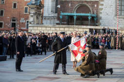 bs-listopada 16, 2019-jg_191116_oto_5848.jpg-Sztandar, Duda, Majchrowski , Wawel