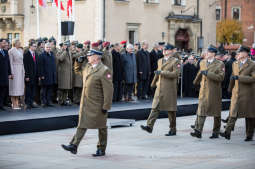 bs-listopada 16, 2019-jg_191116_oto_6169.jpg-Sztandar, Duda, Majchrowski , Wawel