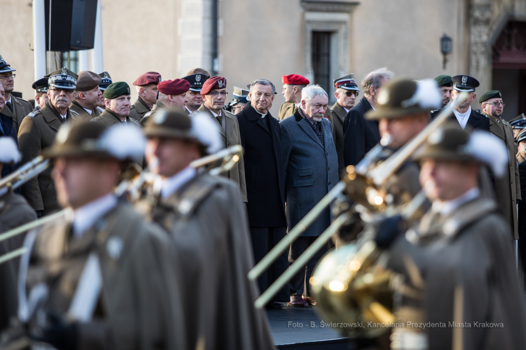 bs-listopada 16, 2019-jg_191116_oto_6198.jpg-Sztandar, Duda, Majchrowski , Wawel  Autor: B. Świerzowski