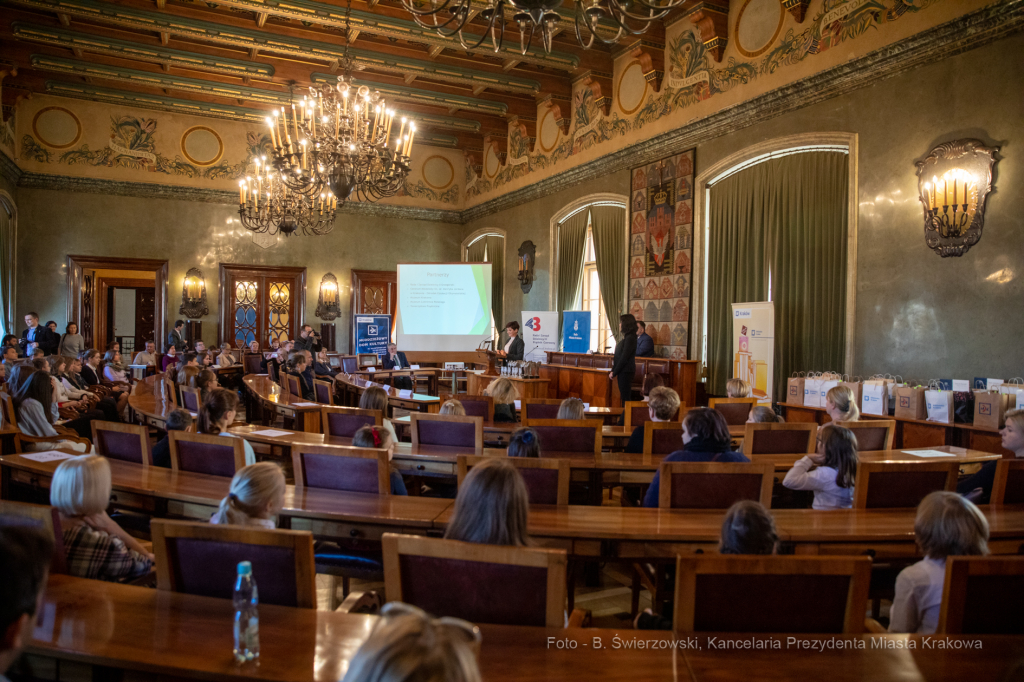 bs_191201_7957.jpg-Konkurs,Patroni ulic  Autor: B. Świerzowski