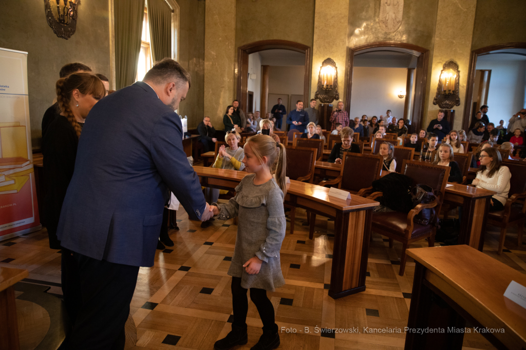 bs_191201_8005.jpg-Konkurs,Patroni ulic  Autor: B. Świerzowski