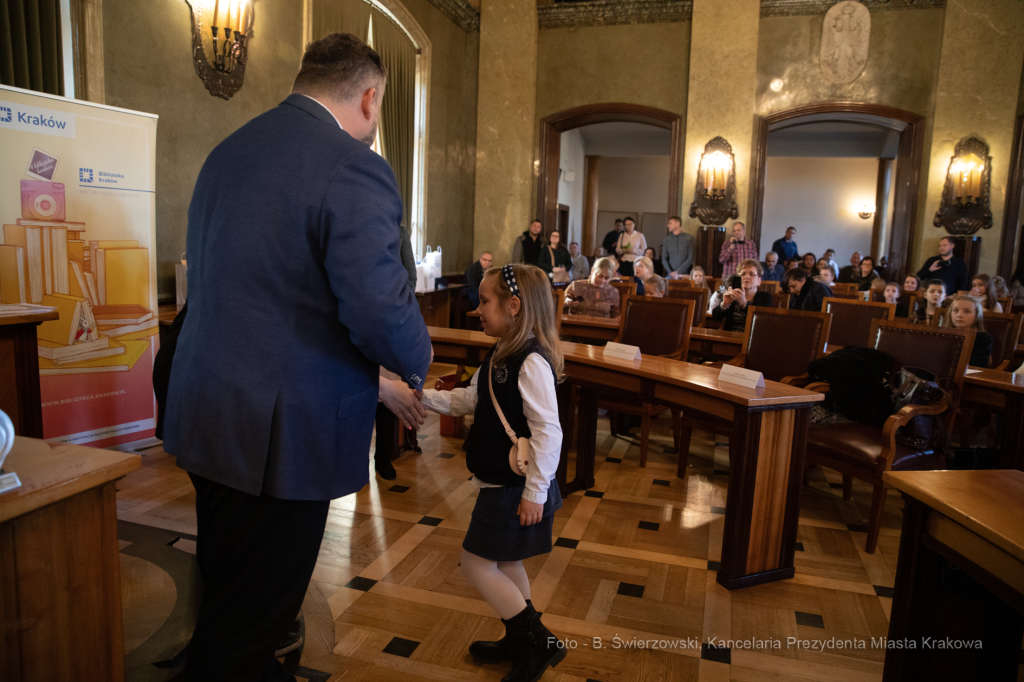 bs_191201_8008.jpg-Konkurs,Patroni ulic  Autor: B. Świerzowski