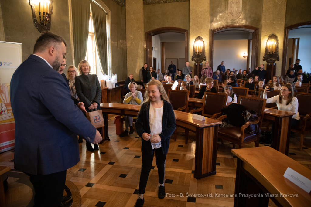 bs_191201_8010.jpg-Konkurs,Patroni ulic  Autor: B. Świerzowski